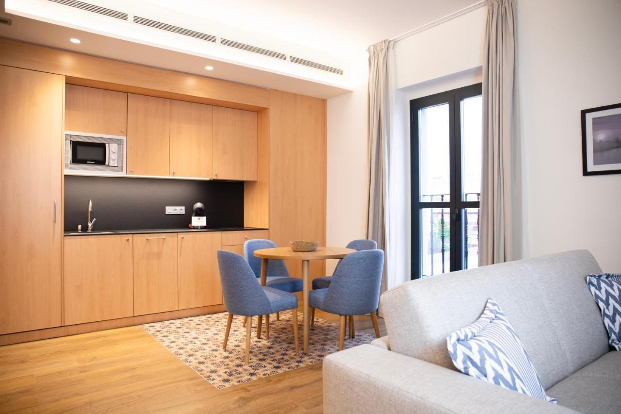 Nqn Aparts & Suites Sevilla מראה חיצוני תמונה