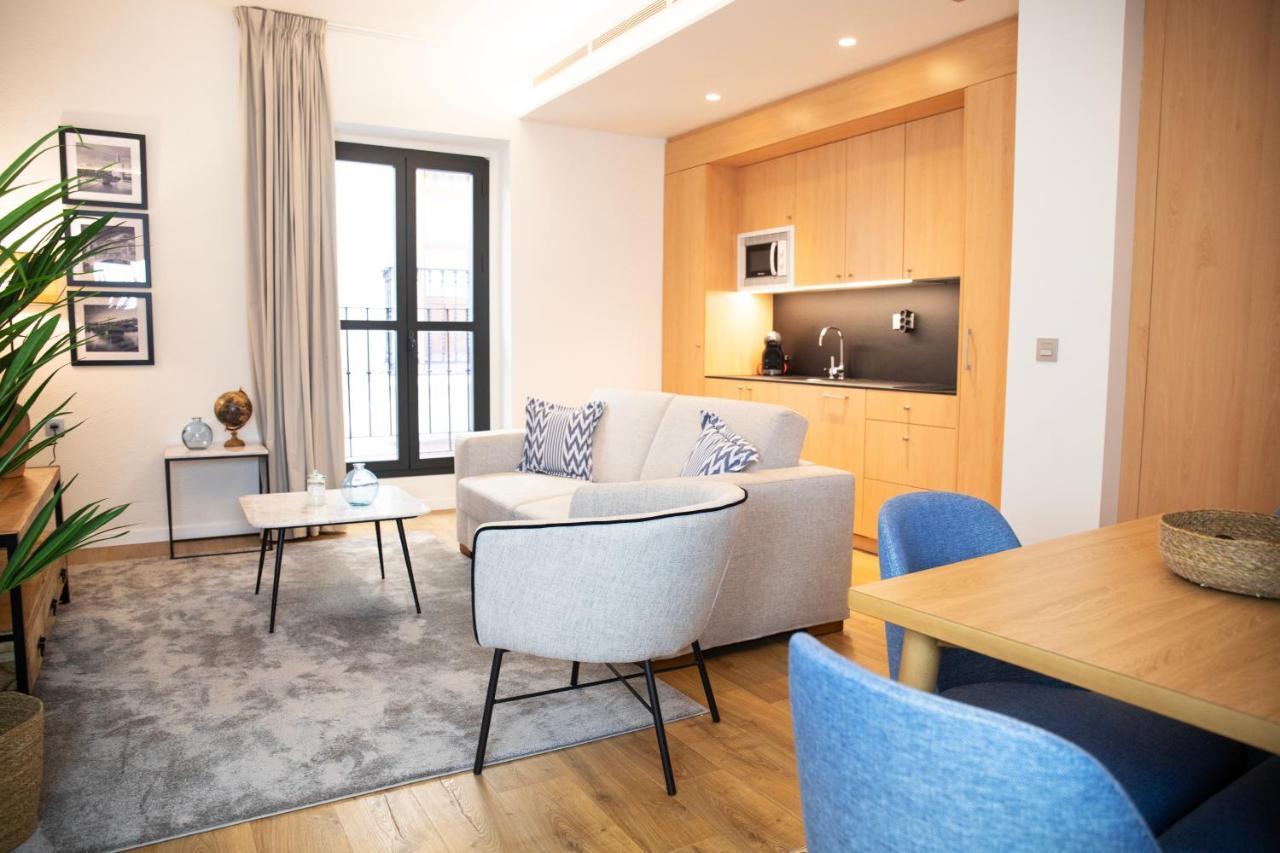 Nqn Aparts & Suites Sevilla מראה חיצוני תמונה