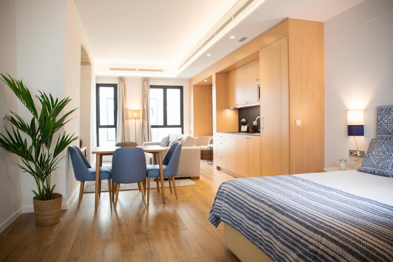 Nqn Aparts & Suites Sevilla מראה חיצוני תמונה