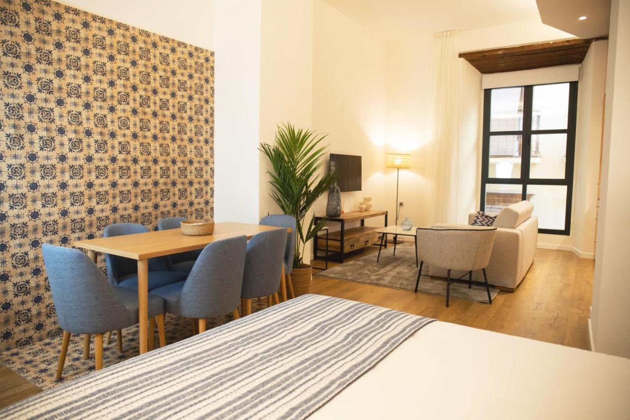 Nqn Aparts & Suites Sevilla מראה חיצוני תמונה