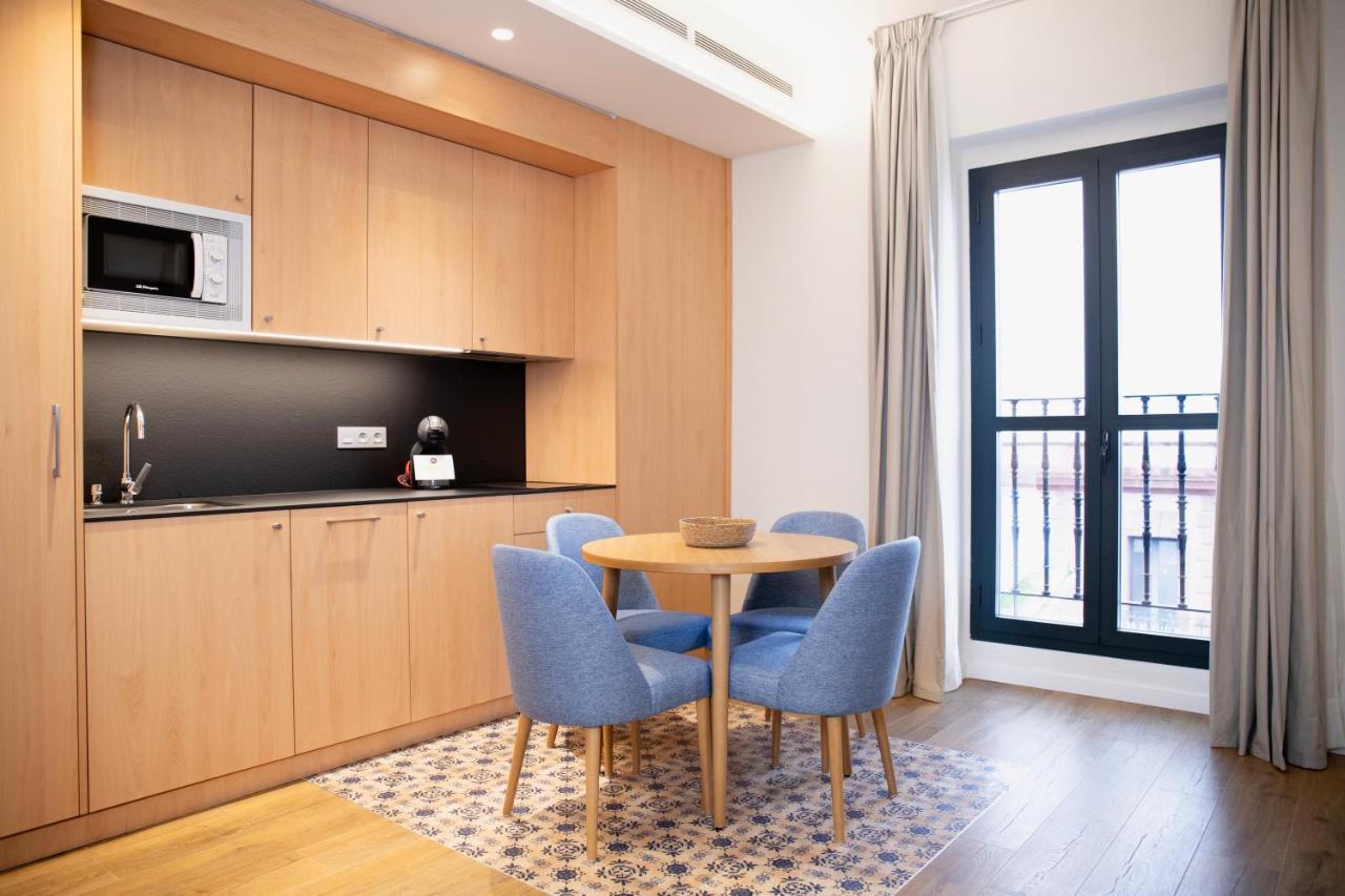 Nqn Aparts & Suites Sevilla מראה חיצוני תמונה