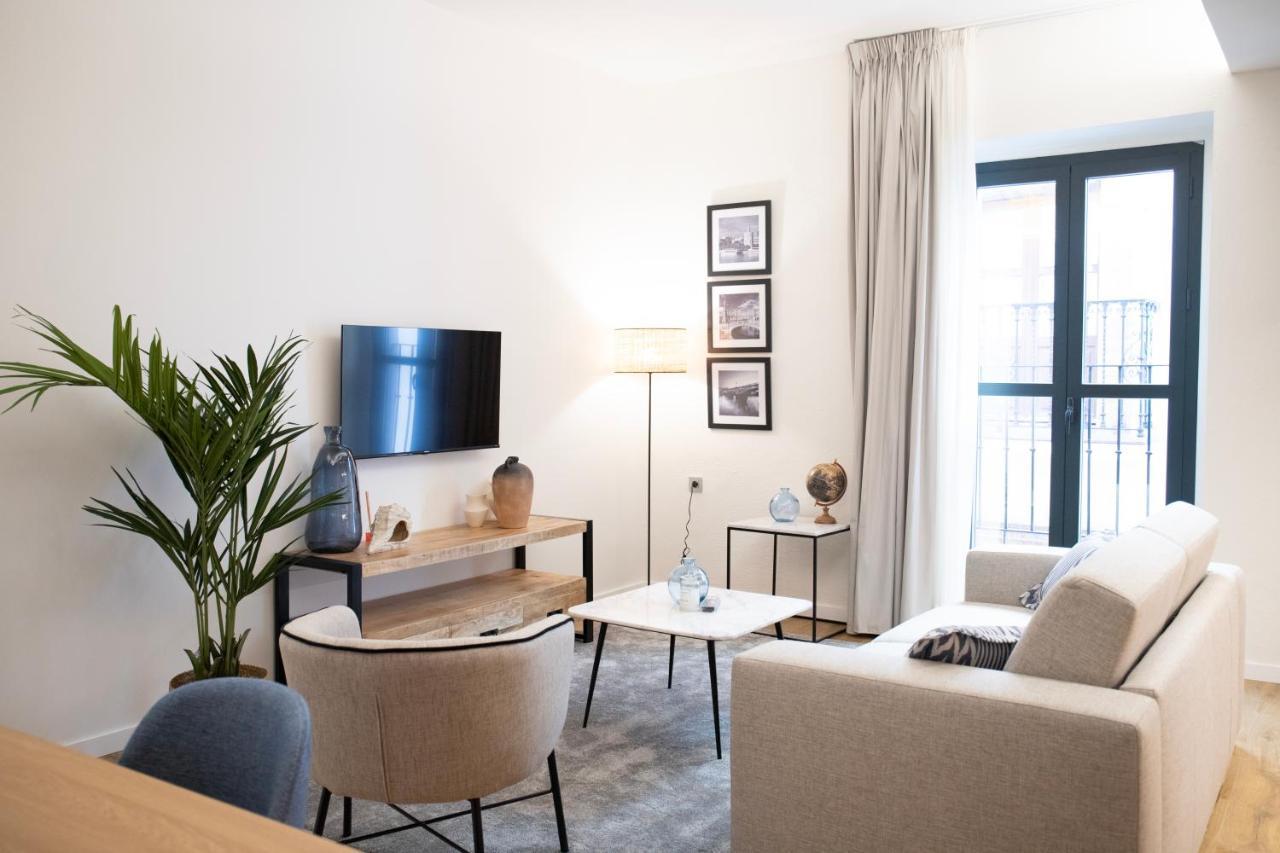 Nqn Aparts & Suites Sevilla מראה חיצוני תמונה